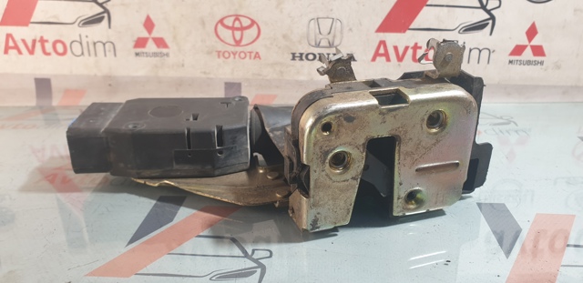 MITSUBISHI MR911383 Замок водительской двери в наличии Кривой Рог