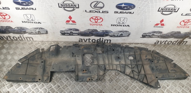 Обвес бампера MR911687 MITSUBISHI