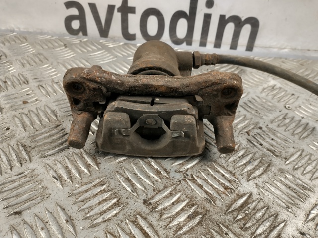 MR955065 MITSUBISHI Суппорт задний левый купить в Днепр
