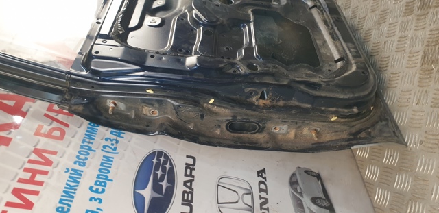 Задняя правая дверь MR981912 MITSUBISHI