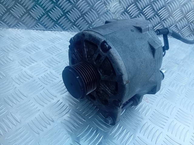 Автомобильный генератор 021903016A PORSCHE