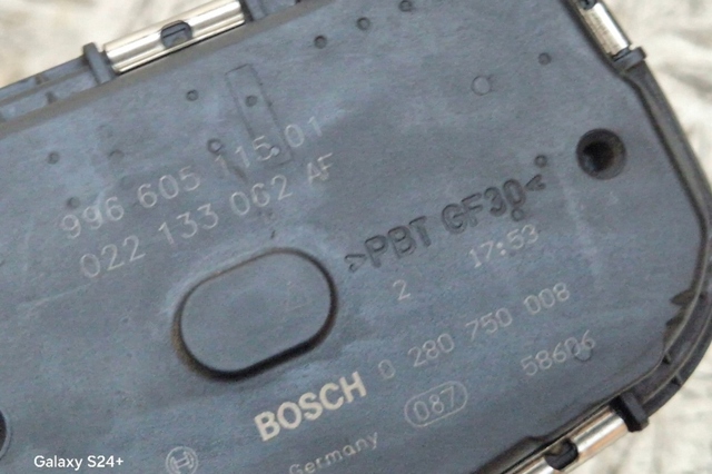 Заслонка воздушная 022133062AF PORSCHE