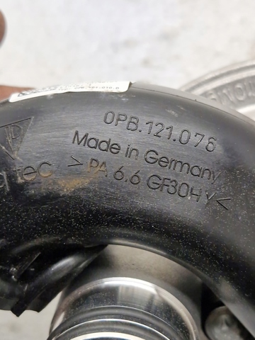 Насос охлаждающей жидкости 0PB121010D PORSCHE