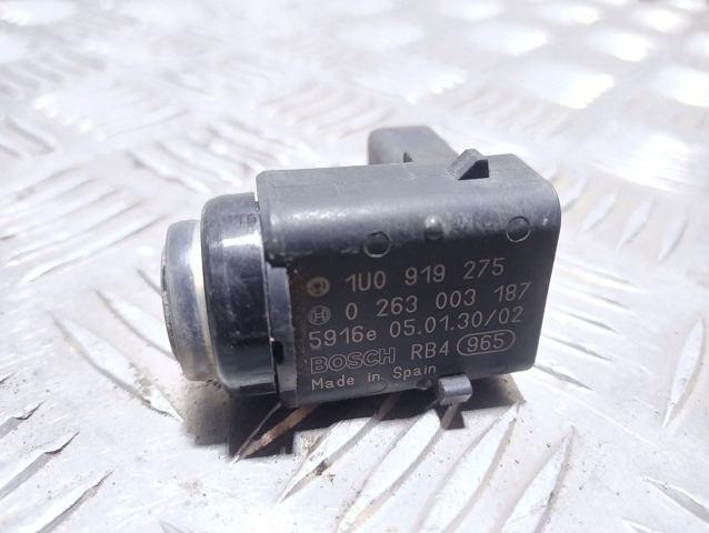 Датчик сигнализации парковки, парктроник, боковой 1U0919275 PORSCHE