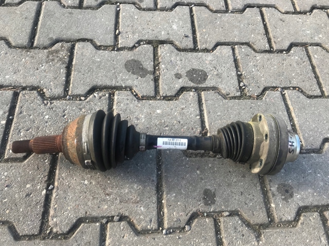 PORSCHE 7L0407271E Полуось (привод) передняя в наличии Ровно