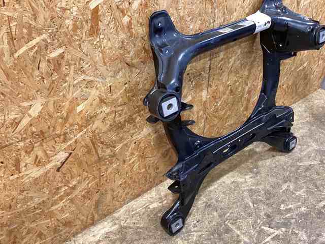 Балка передней подвески 7L0499030T PORSCHE