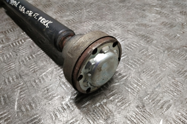 7L0521101D PORSCHE Кардан передний купить в Чернигов