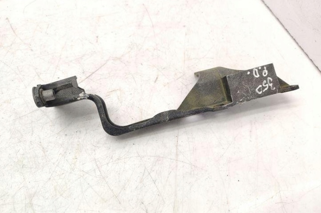 Кронштейн передней панели правый 7L0805734 PORSCHE