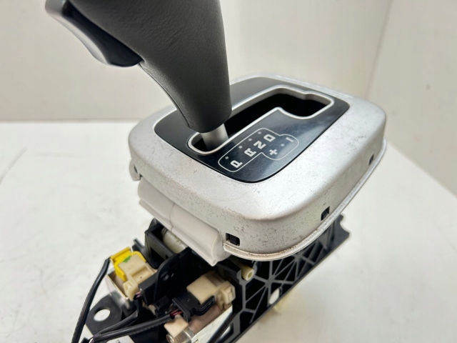 PORSCHE 7L5713203D в наличии Черновцы