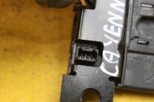 7L5827505 PORSCHE купить в Украина