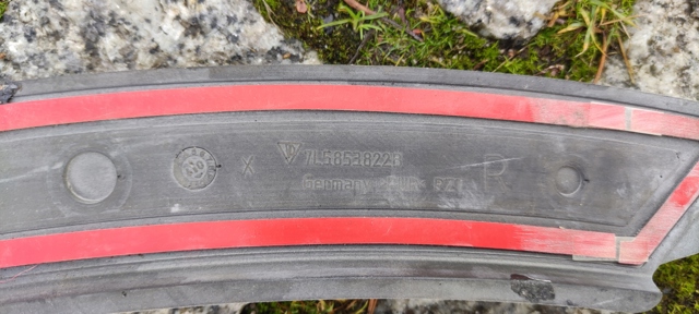 PORSCHE 7L5853822B в наличии Николаев