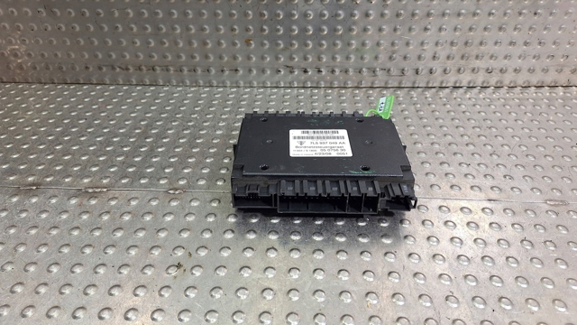7L5937049AA PORSCHE купить в Запорожье