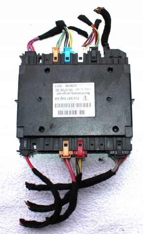 7L5937049AA PORSCHE купить в Ирпень
