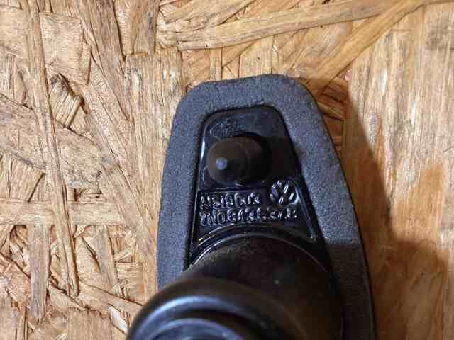 7N0843637B PORSCHE купить в Николаев