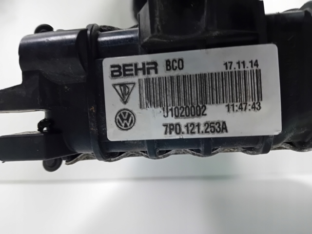 PORSCHE 7P0121253A Радиатор в наличии Украина