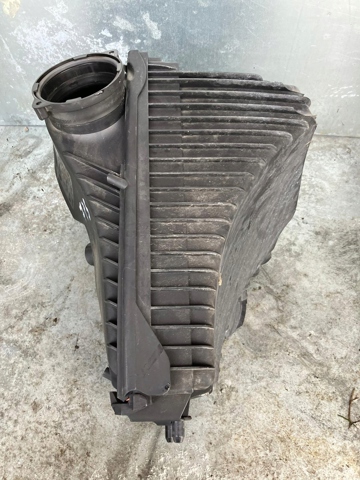 Коробка фильтра 7P0129601 PORSCHE