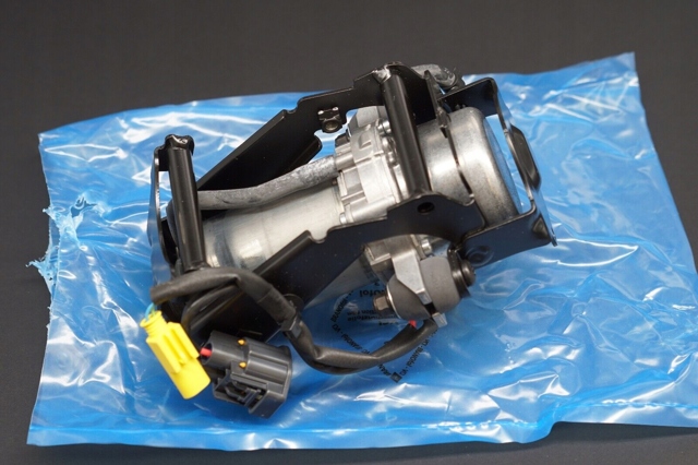 7P0614215B PORSCHE Вакуумный насос купить в Украина
