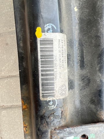 Швеллер переднего бампера 7P0807109D PORSCHE