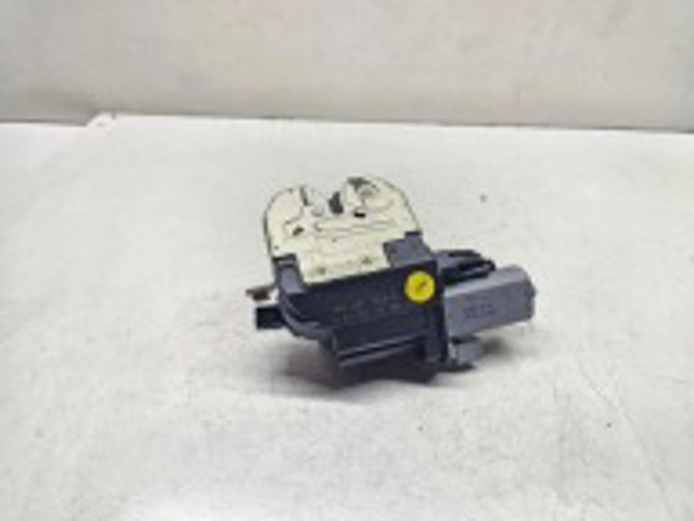 7P0827505K PORSCHE Замок багажника купить в Кривой Рог