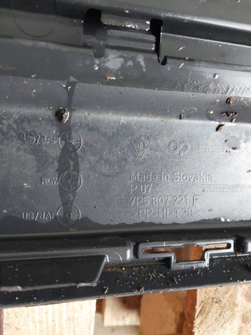 PORSCHE 7P5807221D в наличии Полтава