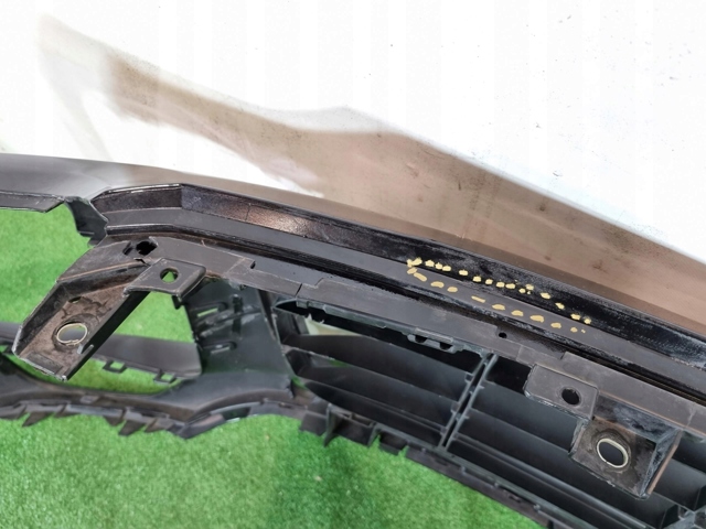 PORSCHE 7P5807221D в наличии Львов