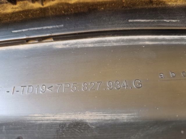 7P5827934G PORSCHE купить в Черкассы
