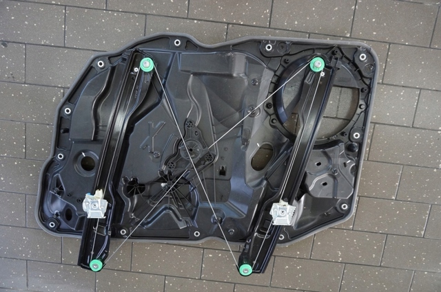 PORSCHE 7P5837755D Стеклоподъемник передней левой двери в наличии Каменское