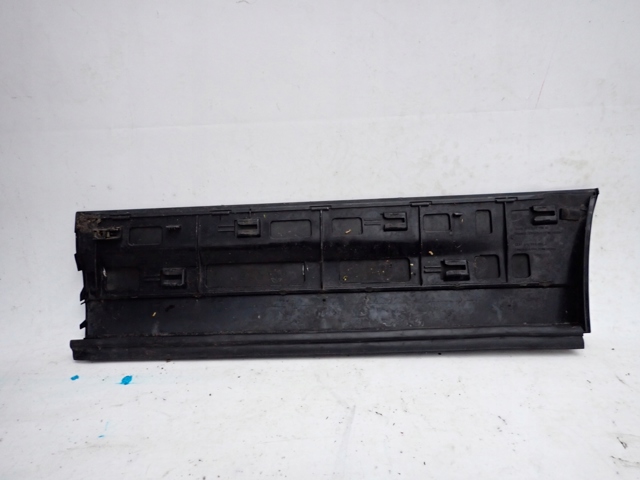 7P5839788J PORSCHE купить в Черкассы