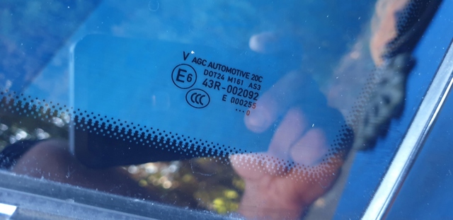 7P5845297 PORSCHE купить в Ужгород