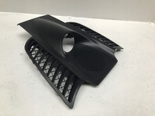 7P5858189A PORSCHE купить в Николаев