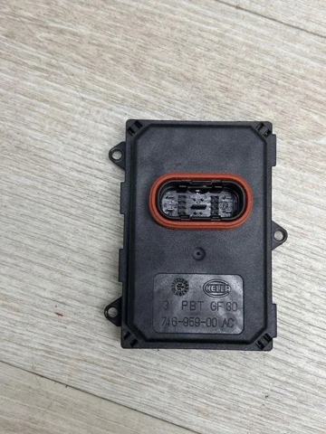 7P5941329C PORSCHE купить в Полтава