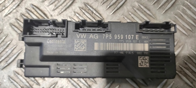 PORSCHE 7P5959107 в наличии Ирпень