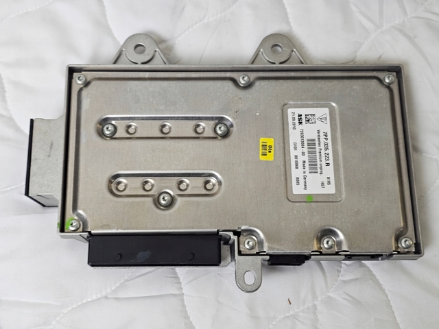 PORSCHE 7PP035223R в наличии Ужгород