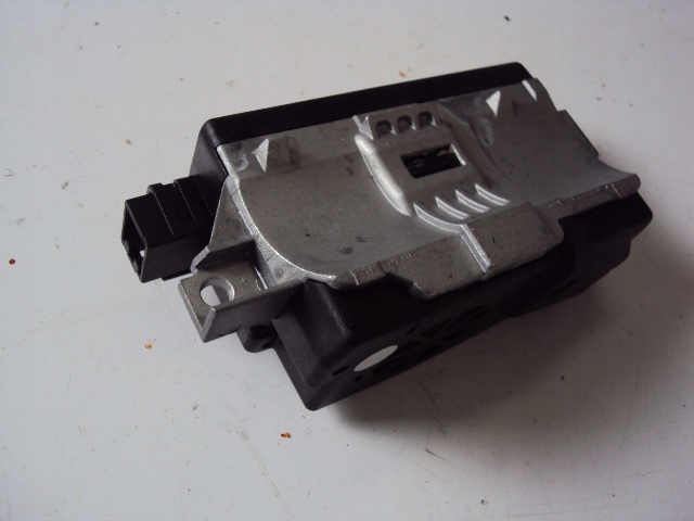 PORSCHE 7PP905852C в наличии Харьков