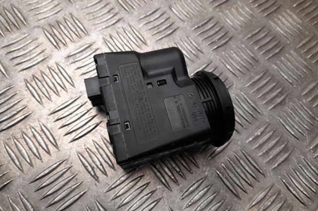PORSCHE 7PP905865H в наличии Кривой Рог