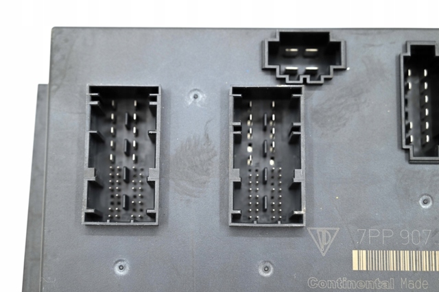 7PP907279CL PORSCHE купить в Кривой Рог