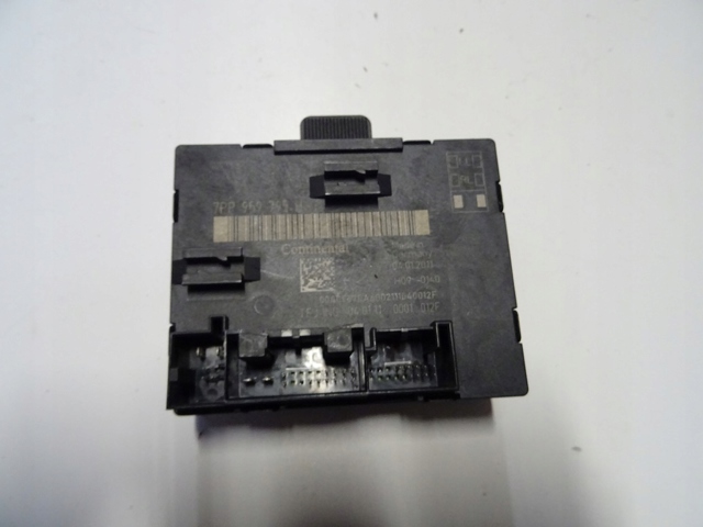 PORSCHE 7PP959795H в наличии Кривой Рог
