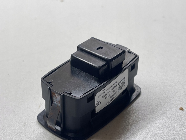 PORSCHE 7PP959832H в наличии Львов