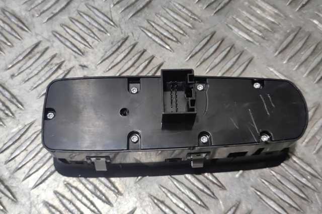 7PP959858R PORSCHE купить в Запорожье