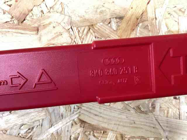 PORSCHE 8K0860251 Знак аварийной остановки в наличии Ирпень