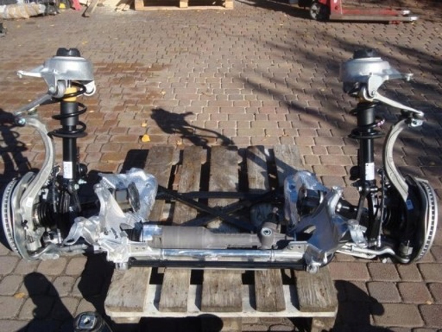 Поперечина передней подвески 8R0399315J PORSCHE