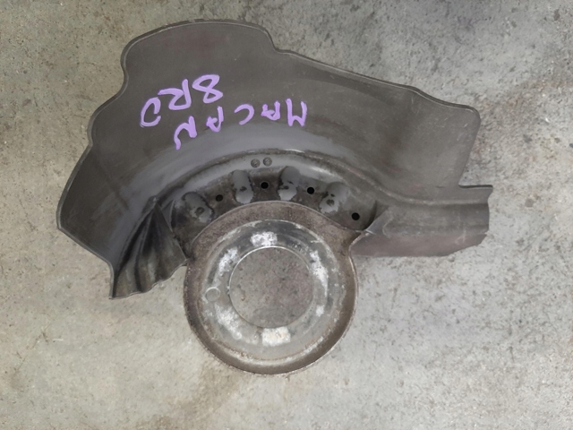 Защита амортизатора заднего 8R0511540C PORSCHE