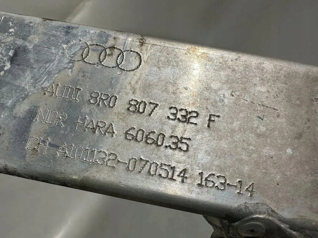 PORSCHE 8R0807313E Усилитель бампера заднего в наличии Украина