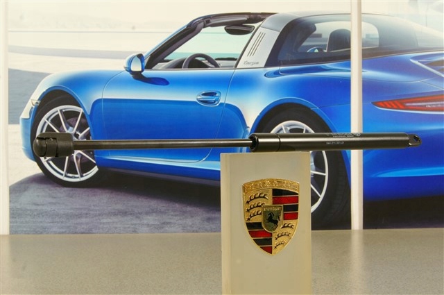 Стойка капота 94451135101 PORSCHE