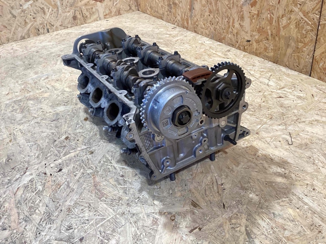 PORSCHE 94810401626 Головка блока цилиндров (ГБЦ) левая в наличии Кривой Рог