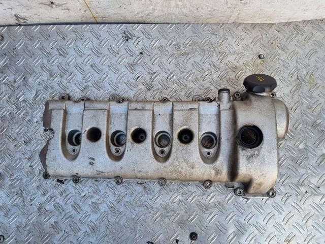 PORSCHE 94810513106 Крышка клапанная левая в наличии Павлоград