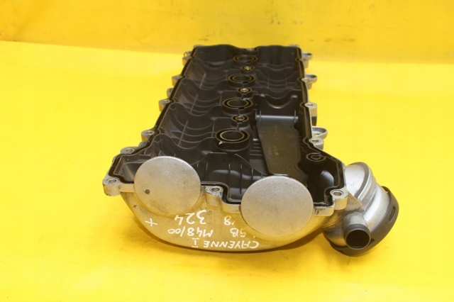 PORSCHE 94810513206 Крышка клапанная правая в наличии Николаев