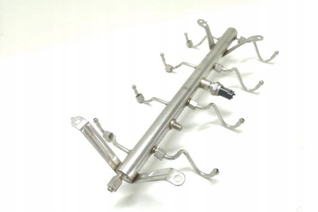 94811011556 PORSCHE Распределитель топлива (рампа) купить в Ровно