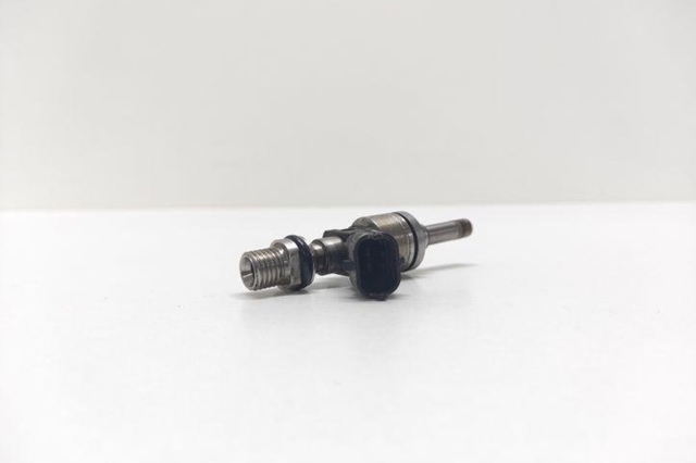 PORSCHE 94811012832 Топливные форсунки в наличии Ровно