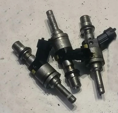 94811012883 PORSCHE Топливные форсунки купить в Ирпень